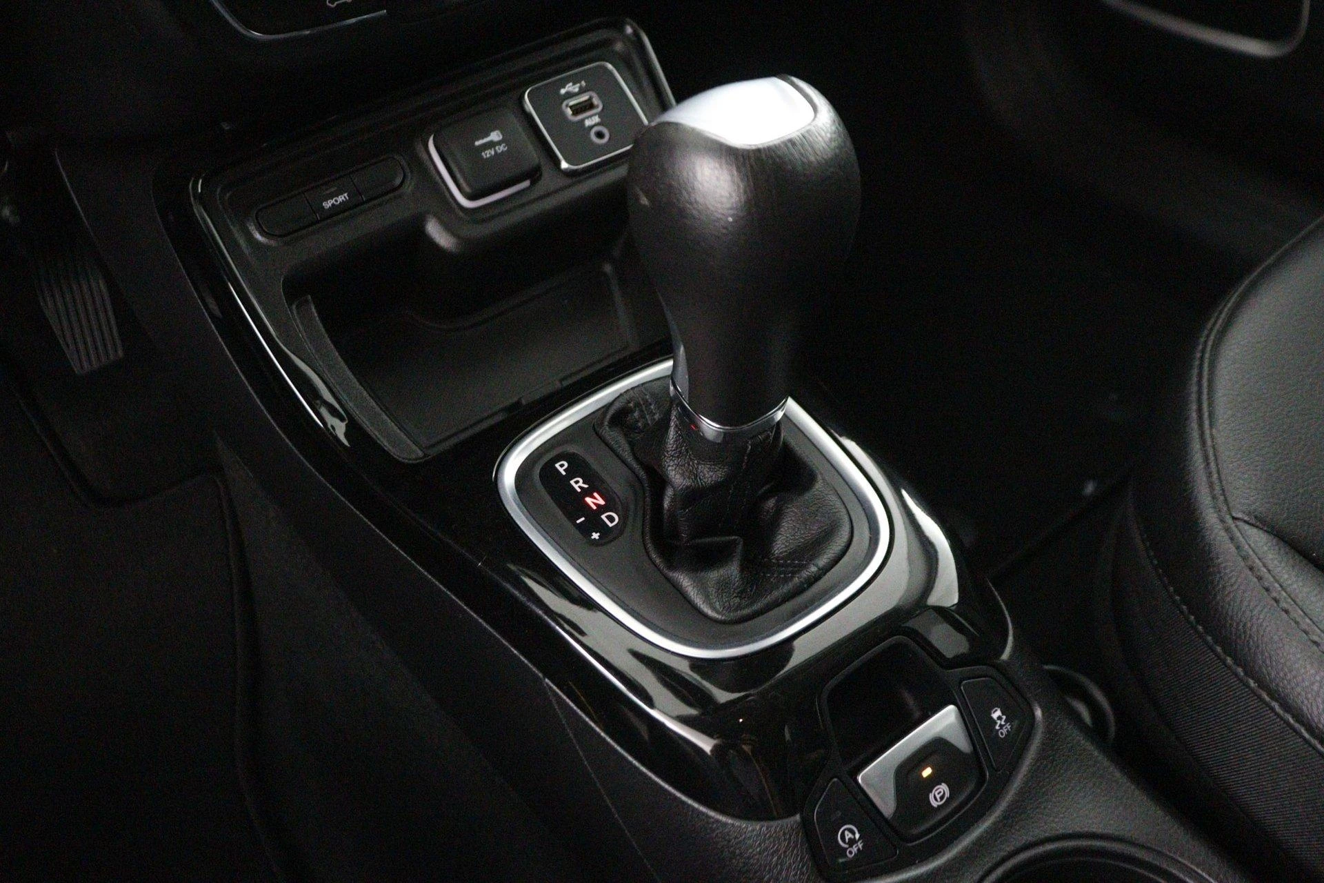 Jeep-Compass-image-23