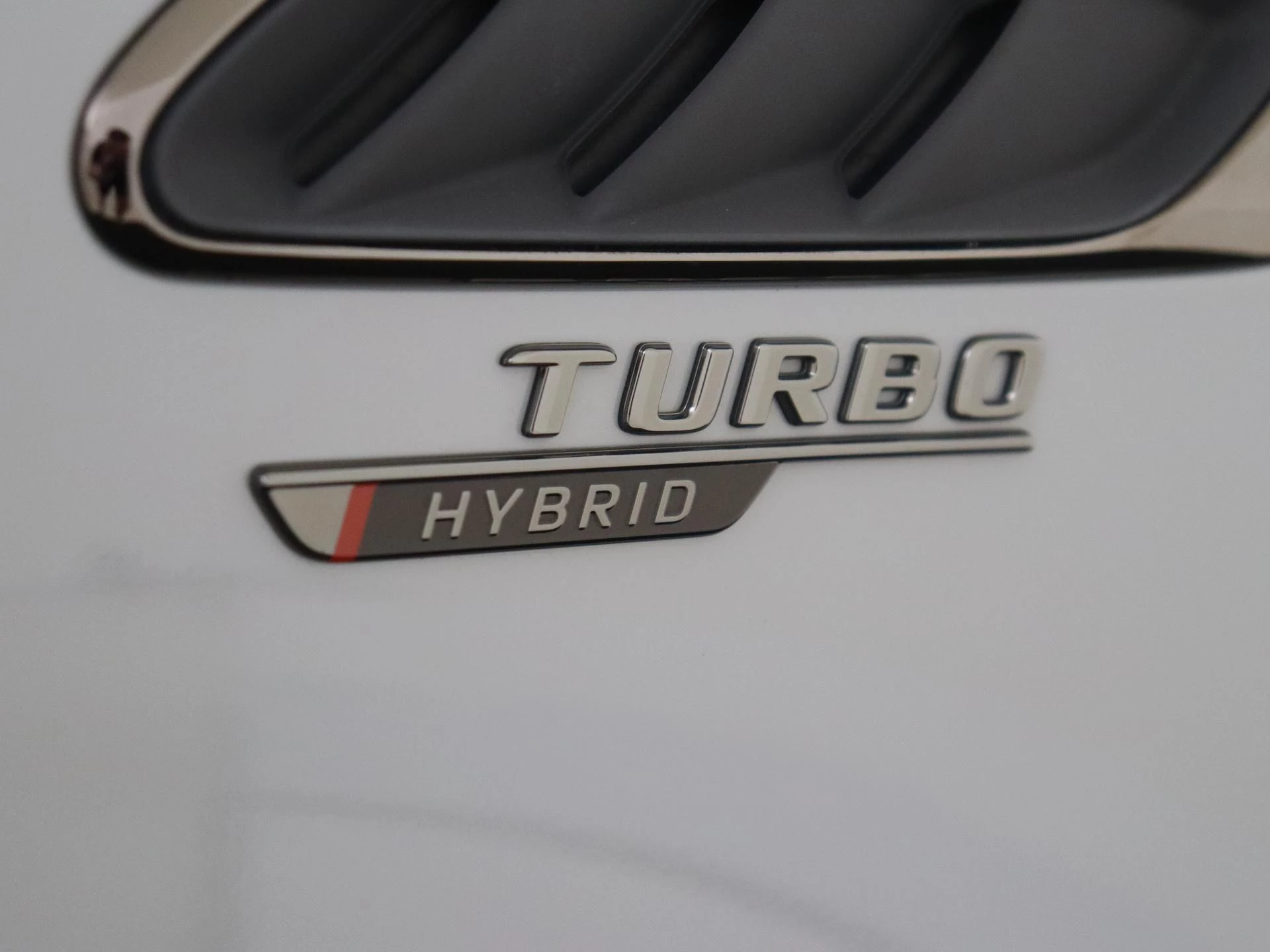 Mercedes-Benz-E-Klasse-image-13