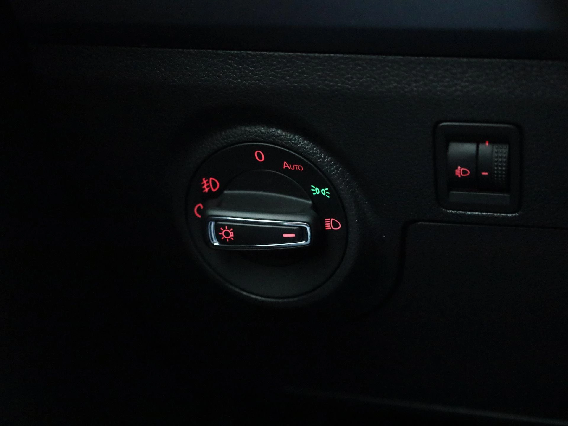 SEAT-Arona-image-26