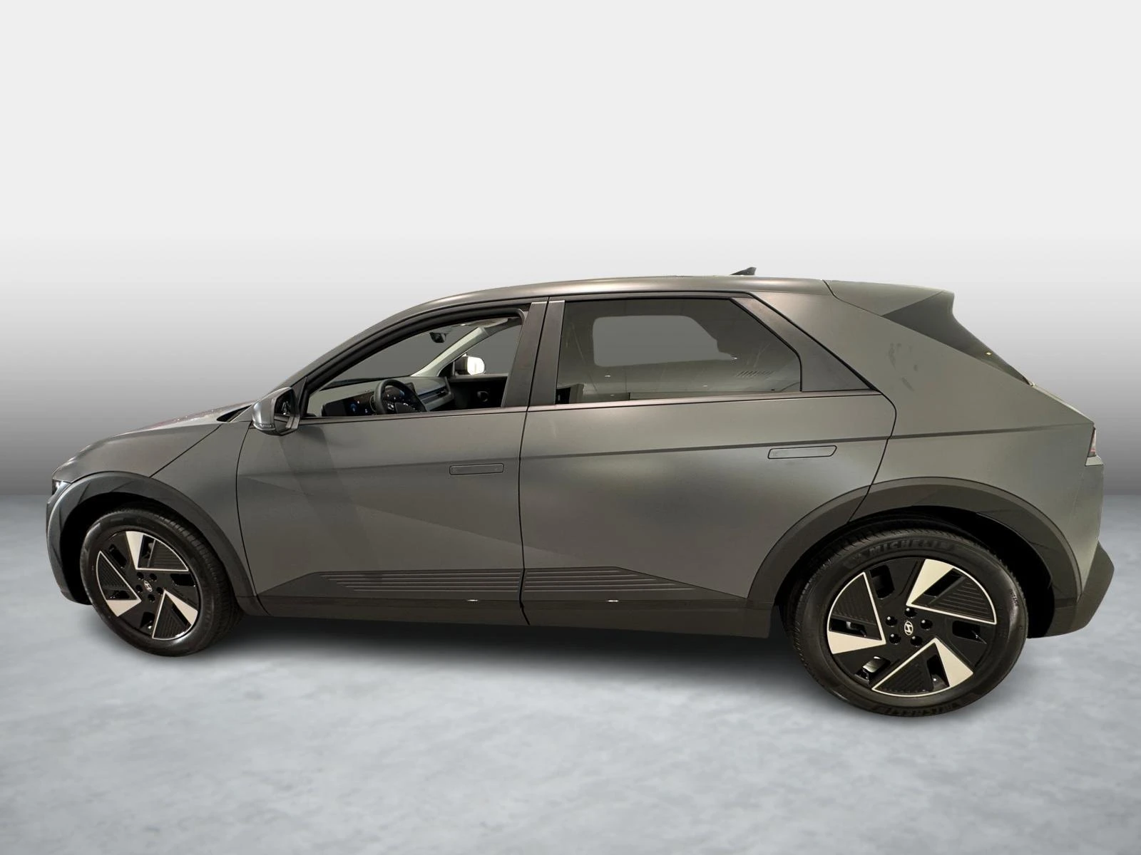 Hyundai-IONIQ 5-image-4