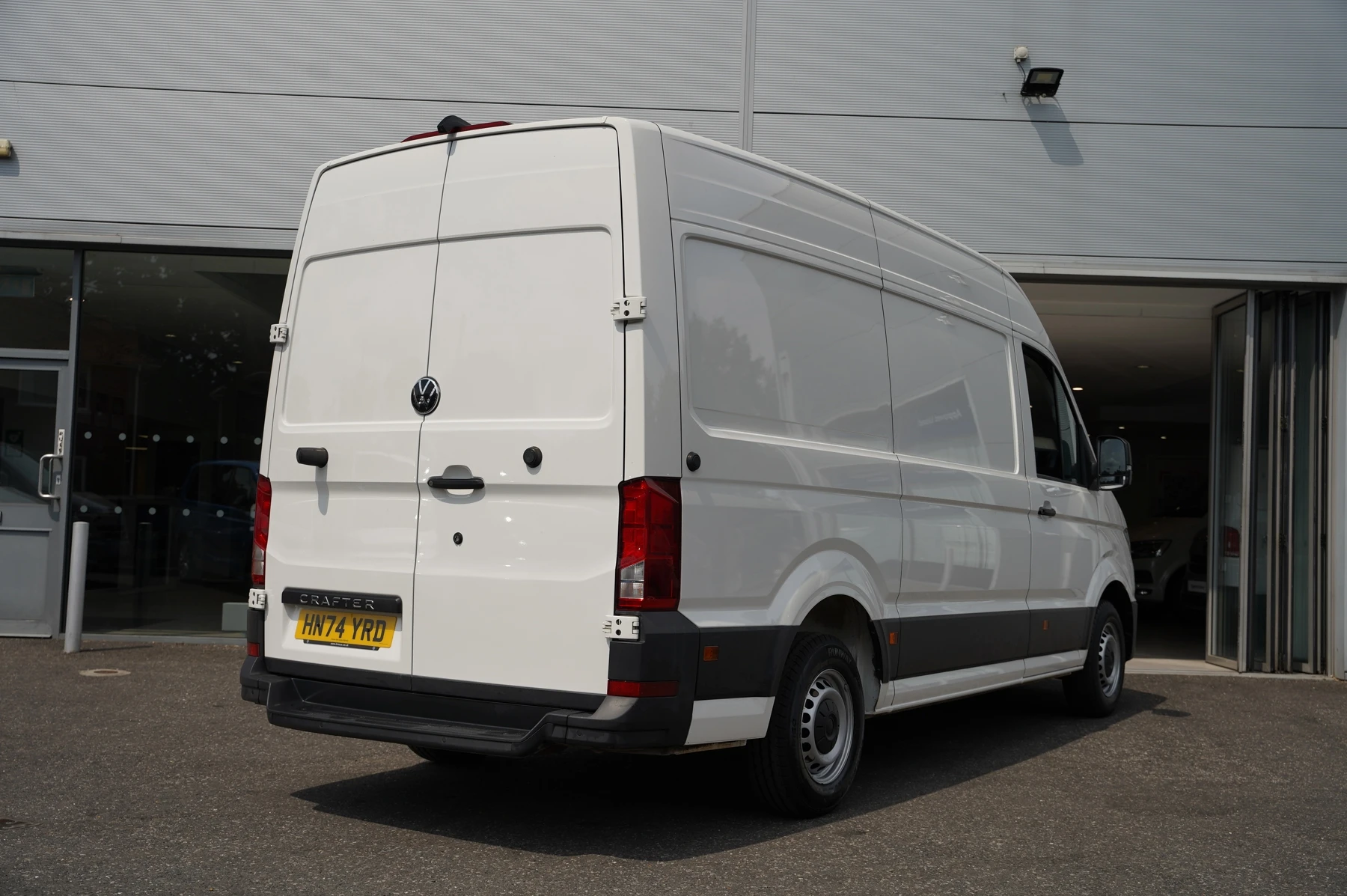 Volkswagen-Crafter-image-13
