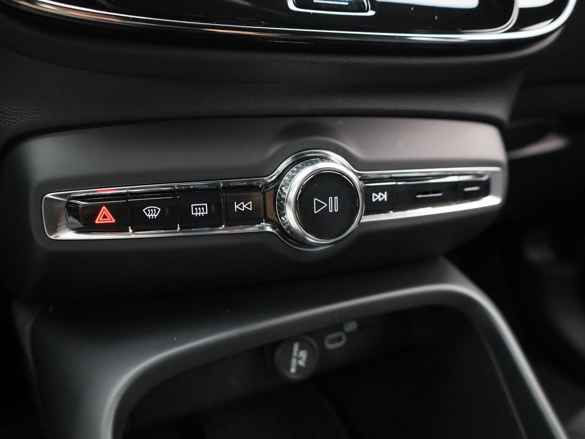 Volvo-XC40-image-28