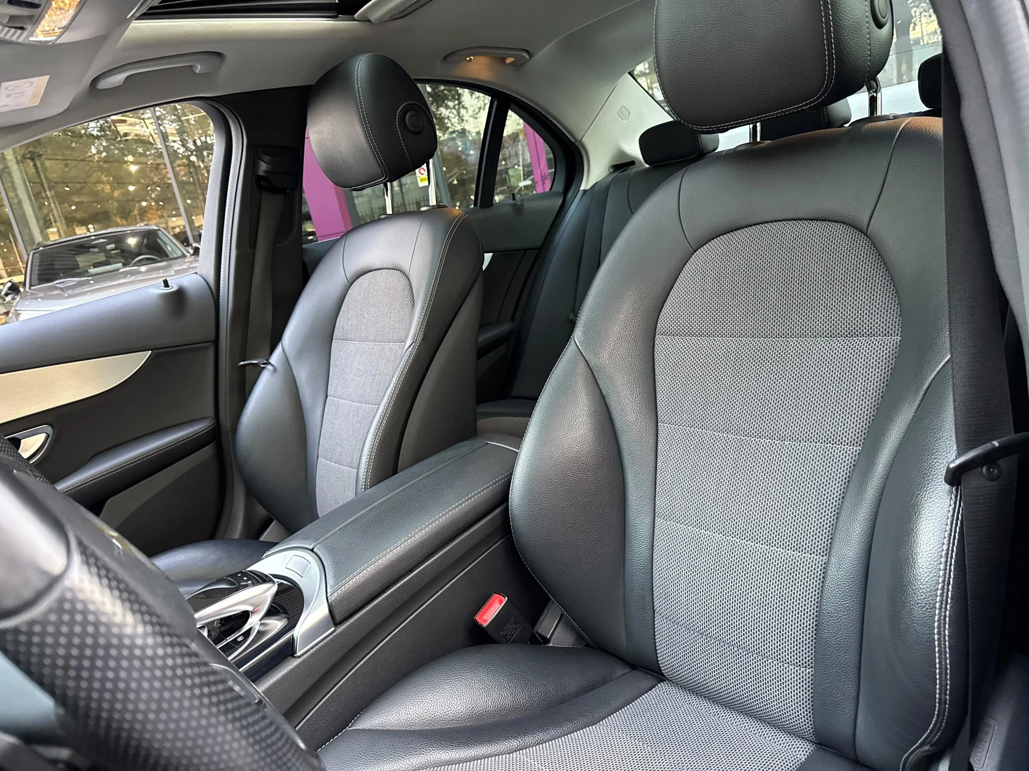 Mercedes-Benz-C-Klasse-image-2