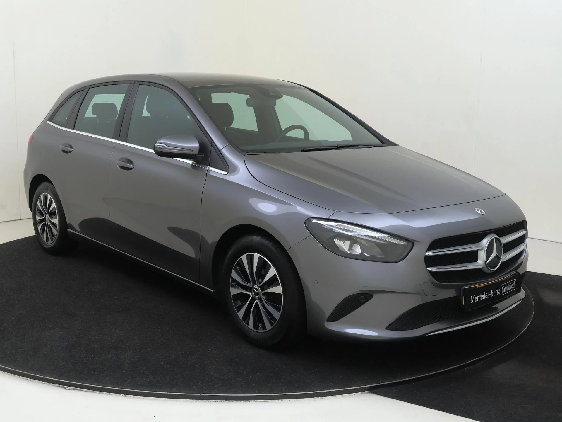 Mercedes-Benz-B-Klasse-image-1