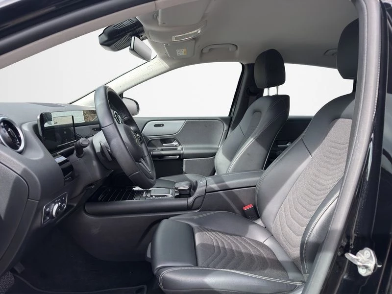 Mercedes-Benz B-Klasse 250 e STYLE 360° AHK DISTRONIC SHZ NAVI PDC StyleW247 B 250 e STYLE 360° AHK DISTRONIC SHZ NAVI PDC Style