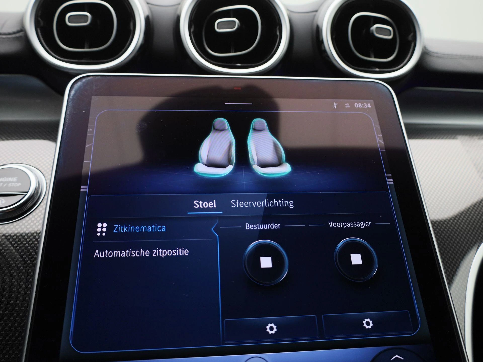 Mercedes-Benz-C-Klasse-image-25