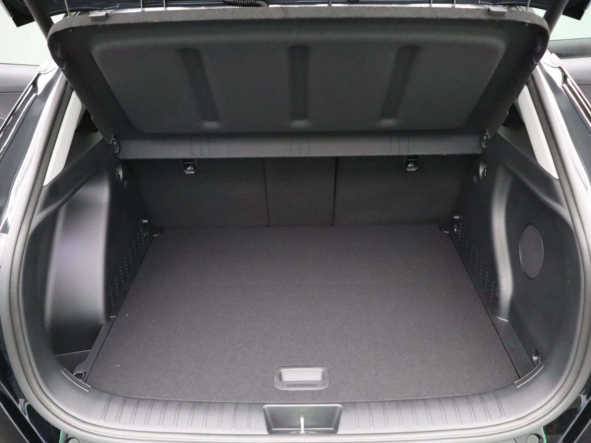 Hyundai Kona 1.6 GDI HEV Premium Sky