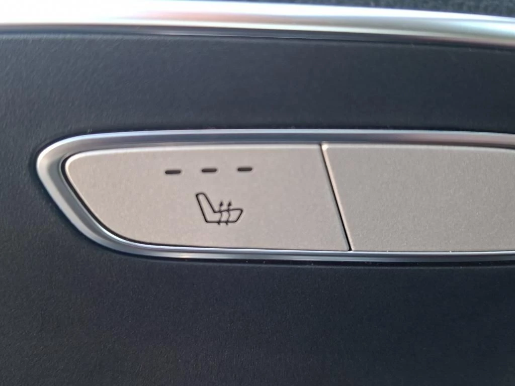 Mercedes-Benz-Vito-image-20