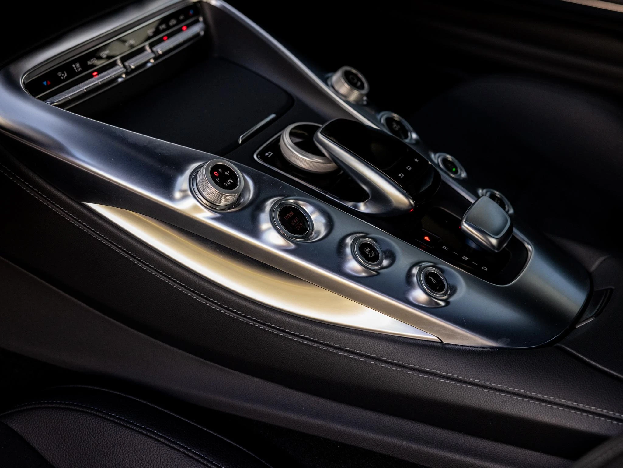 Mercedes-AMG-GT-image-24