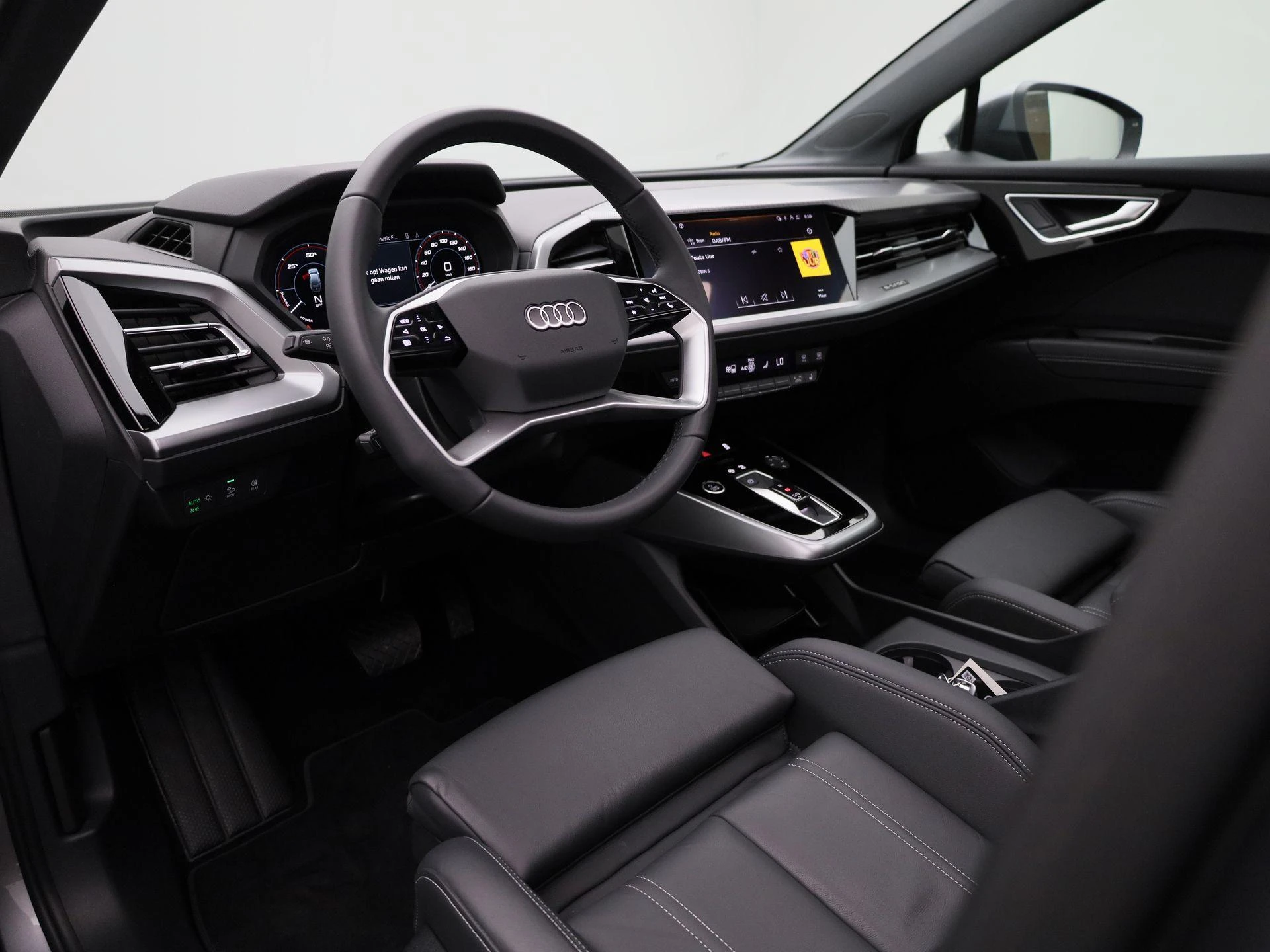 Audi-Q4 e-tron-image-16