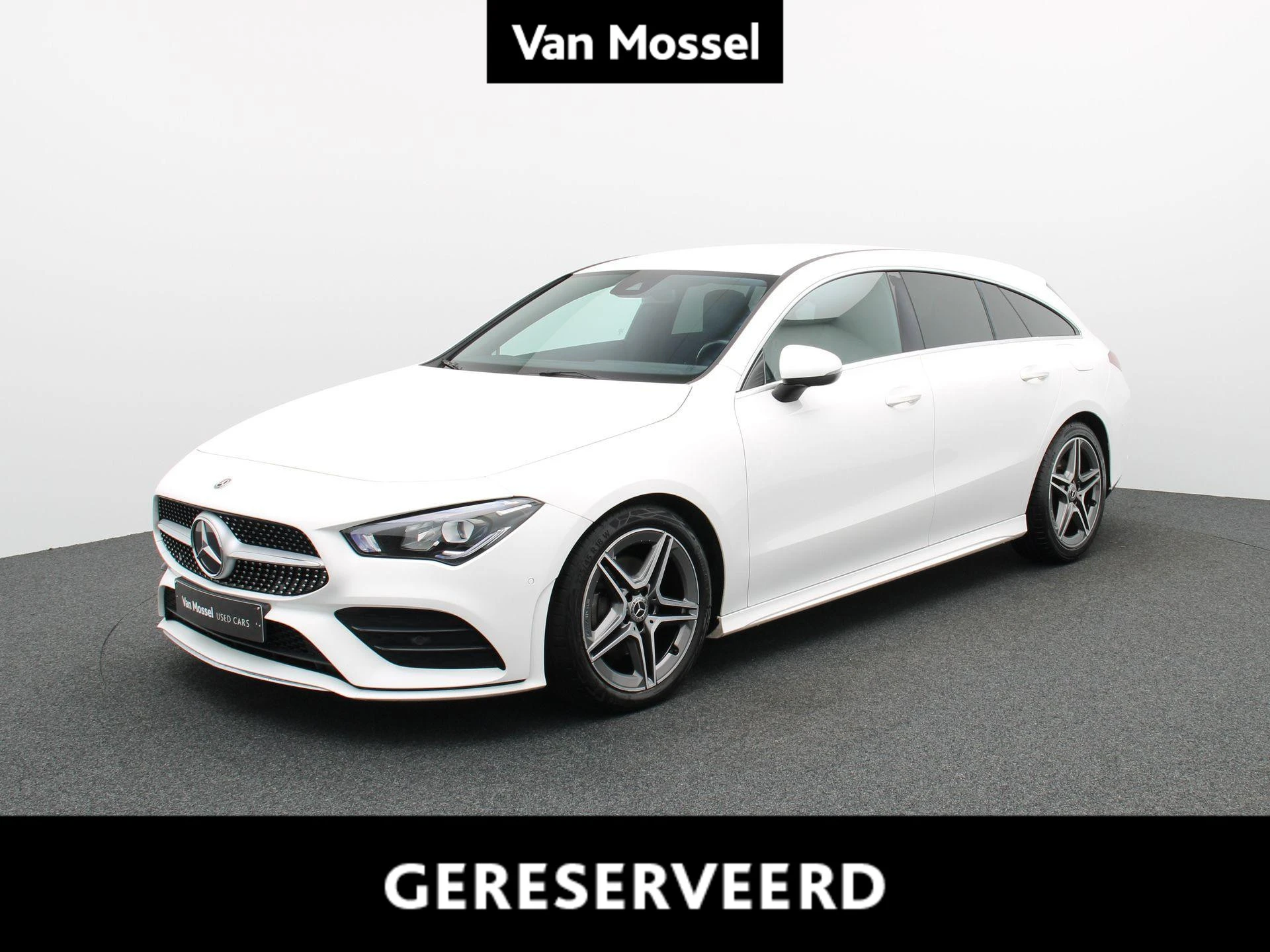 Mercedes-Benz-CLA-image-0