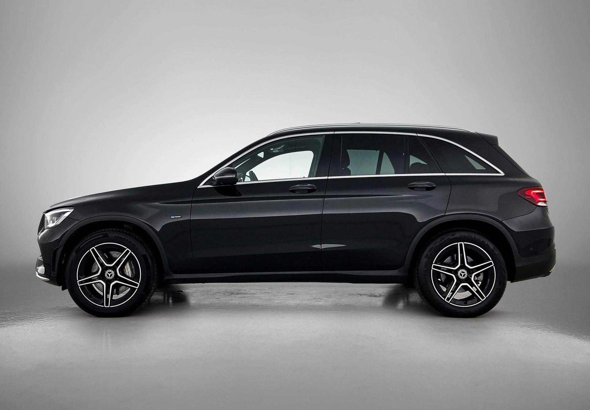 Mercedes-Benz-GLC-image-1
