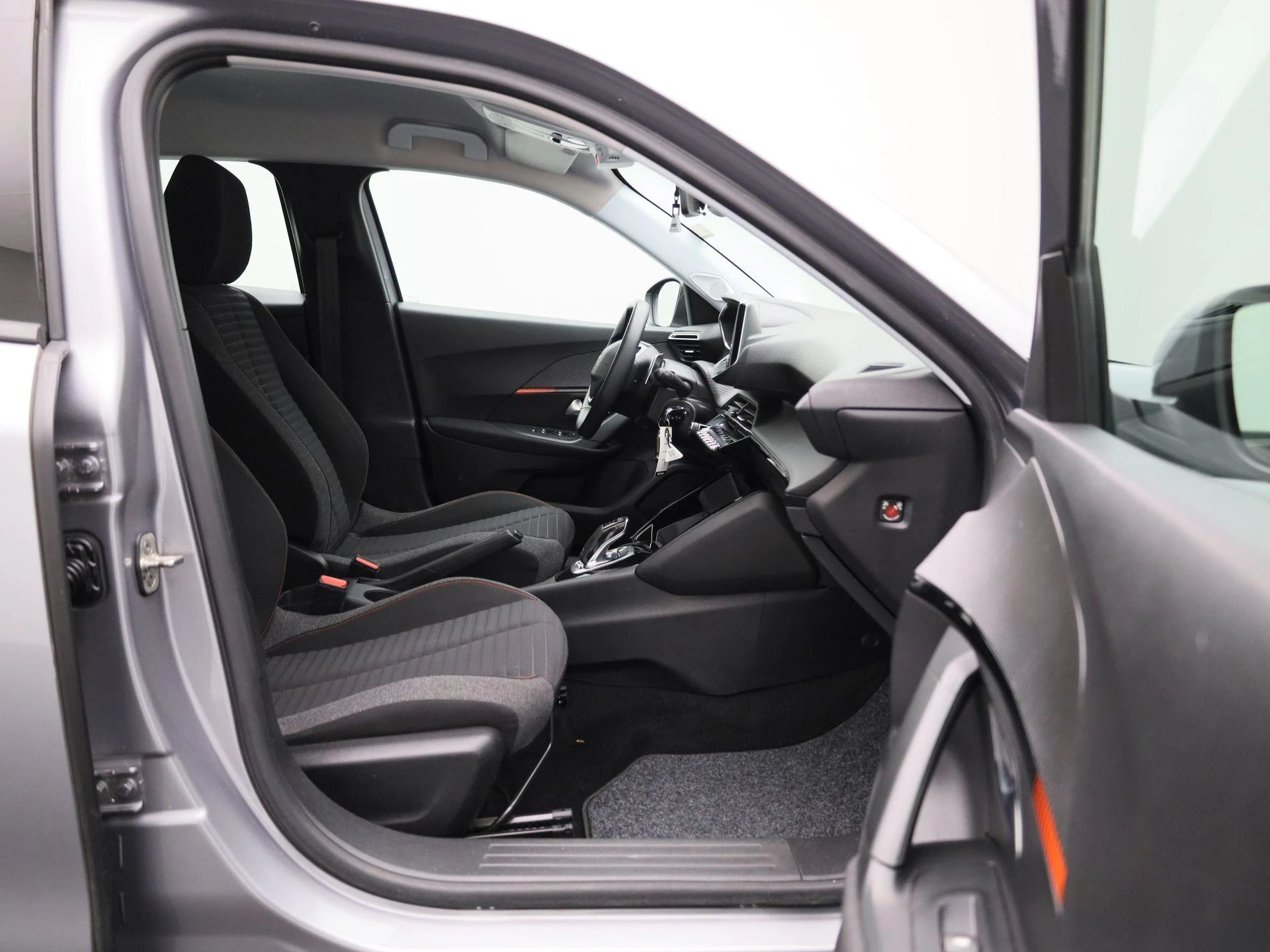 Peugeot-2008-image-30