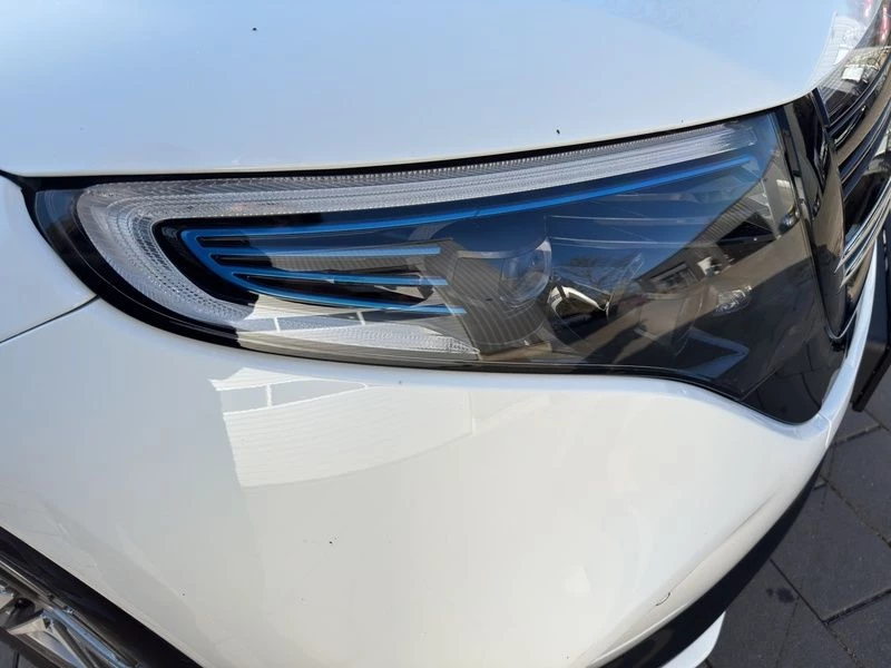 Mercedes-Benz EQC 400 4M AMG NAVI 360 SHD HUD MULTIBEAM AMG Line