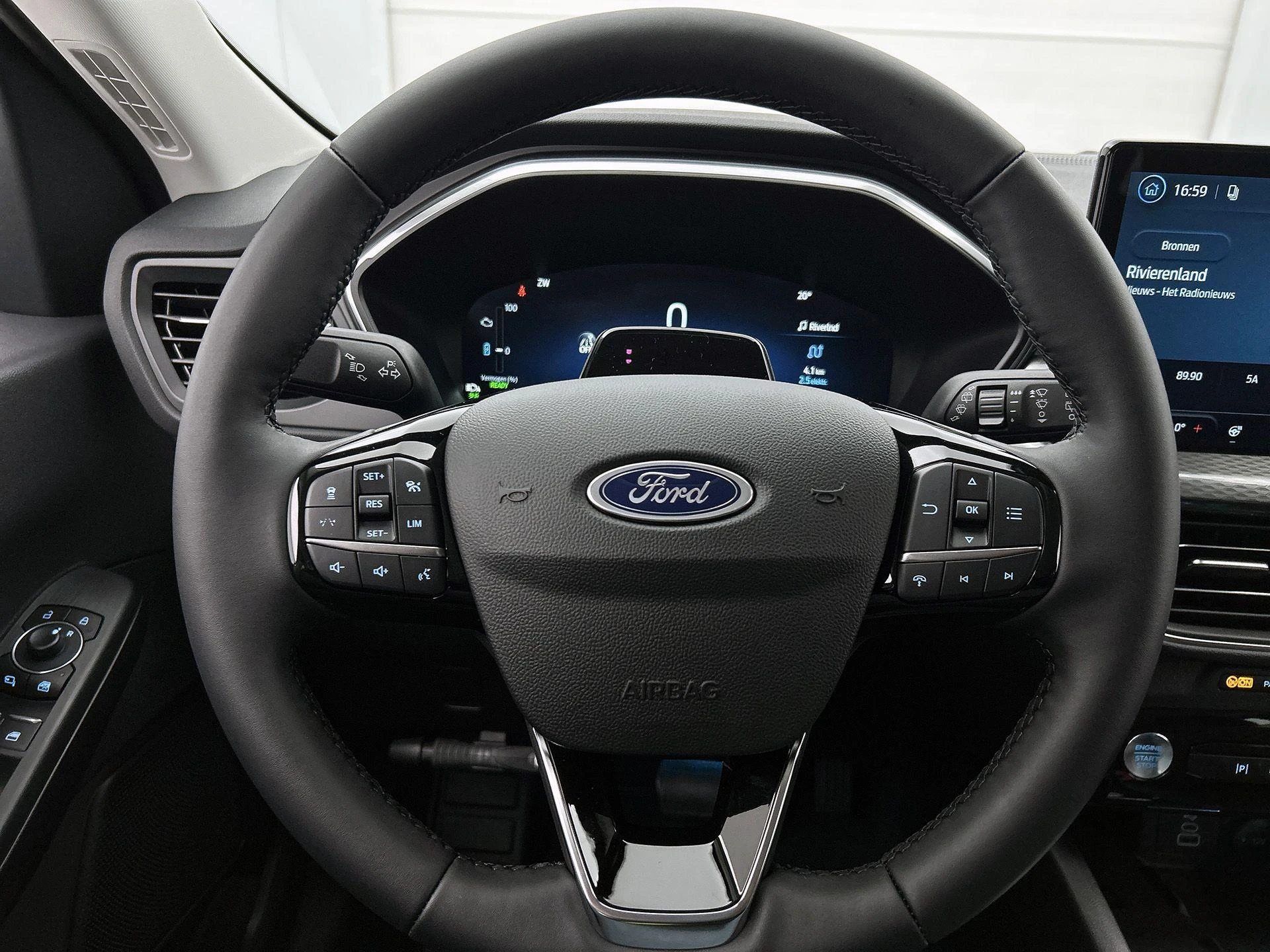 Ford-Kuga-image-29