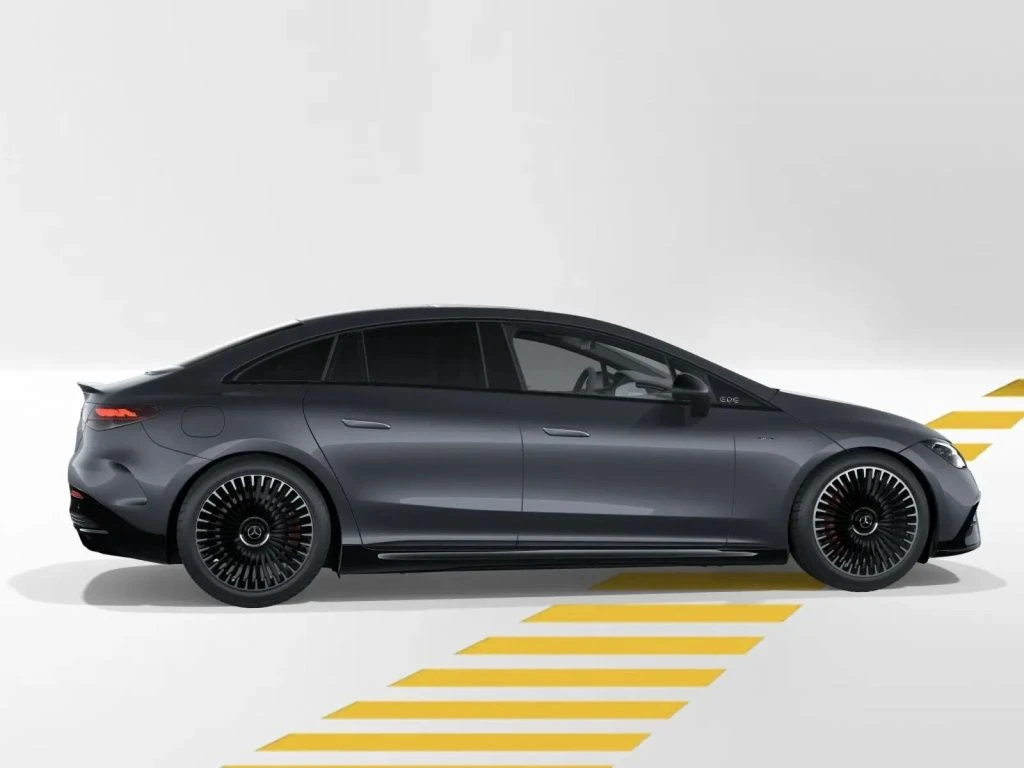 Mercedes-AMG-EQE 43 AMG-image-7