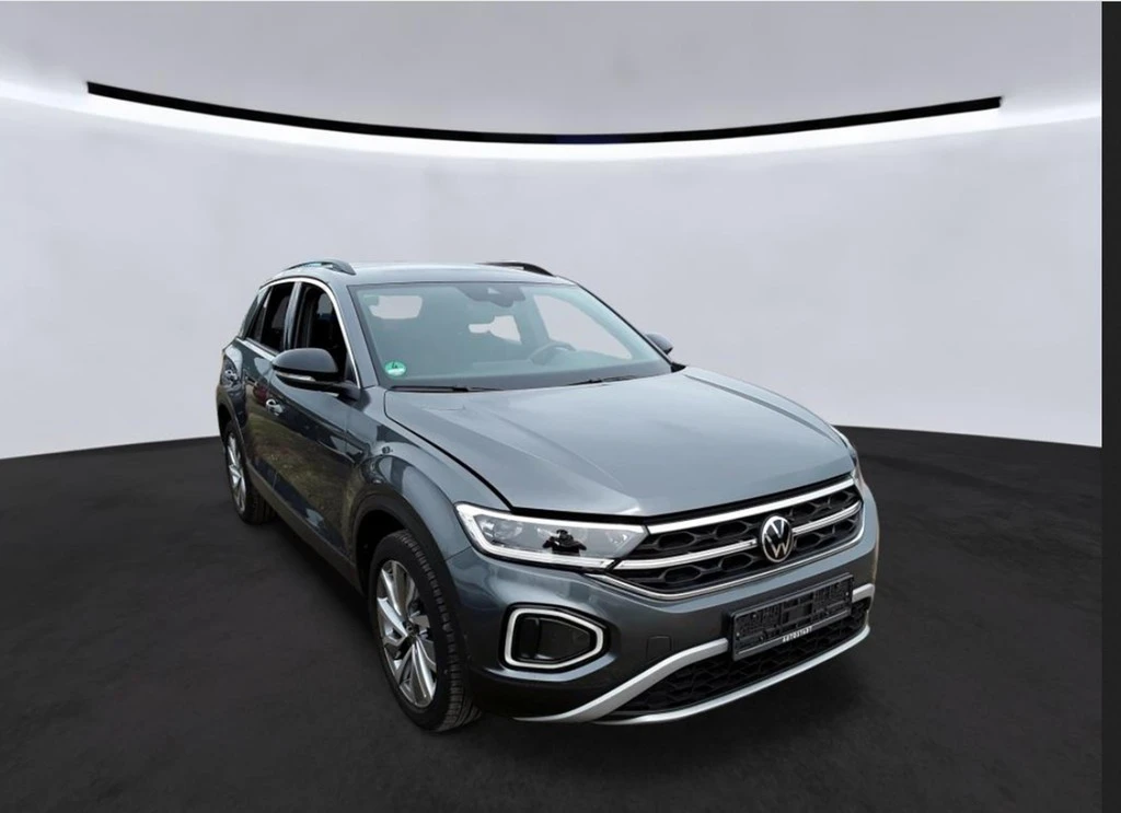 Volkswagen-T-Roc-image-1