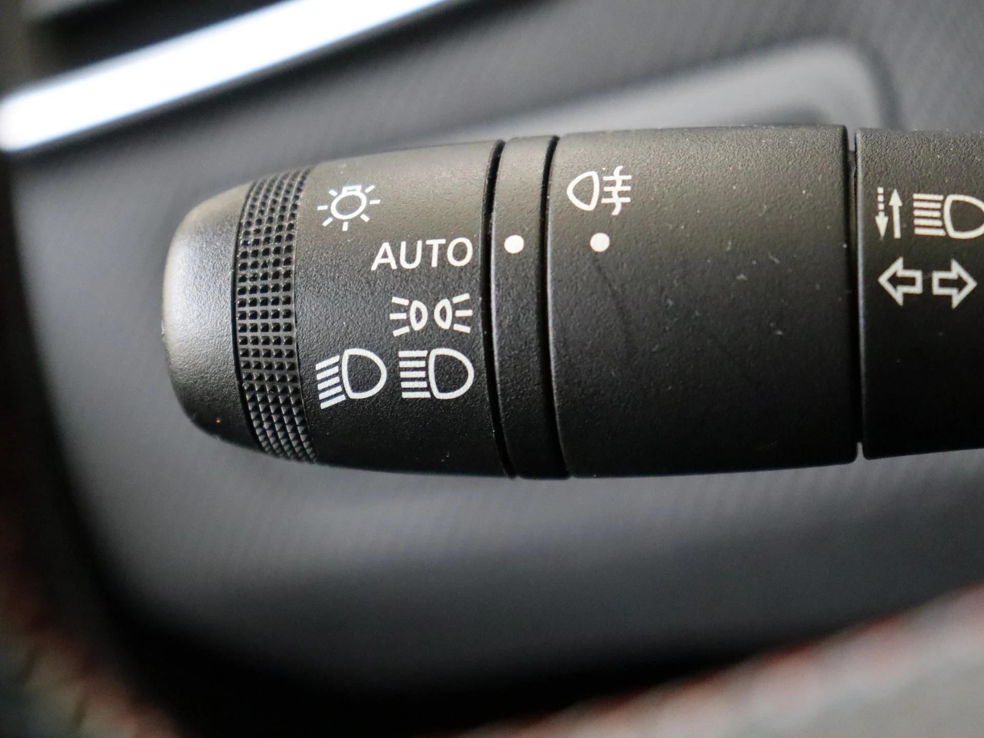 Renault-Clio-image-22