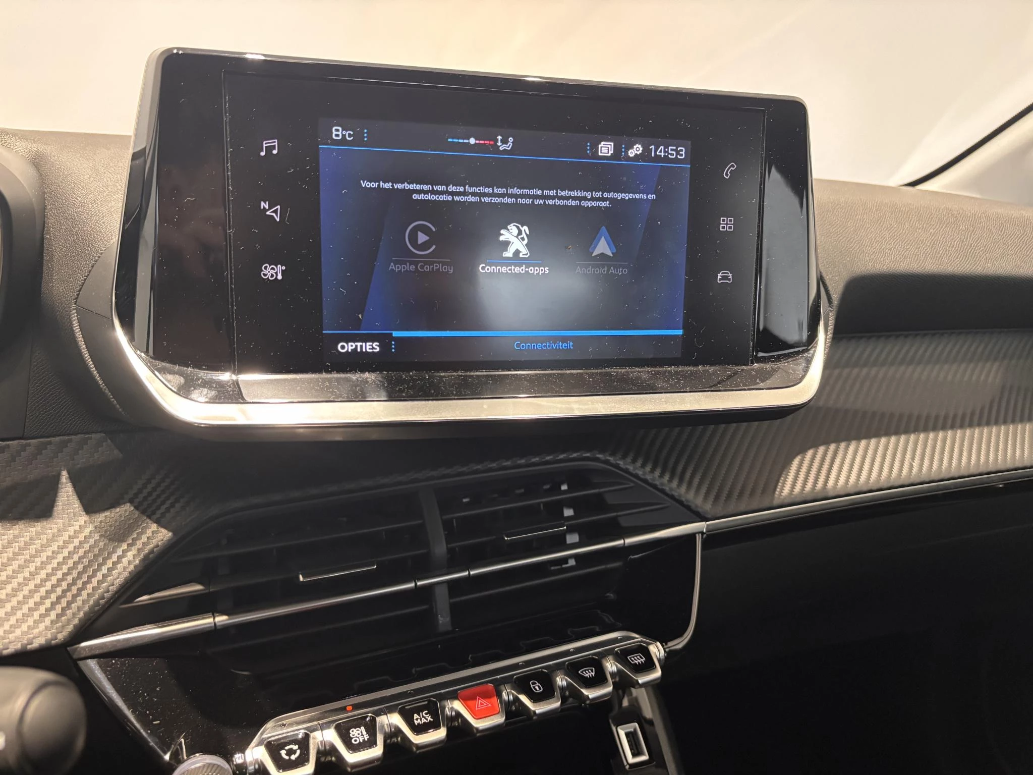 Peugeot-208-image-20