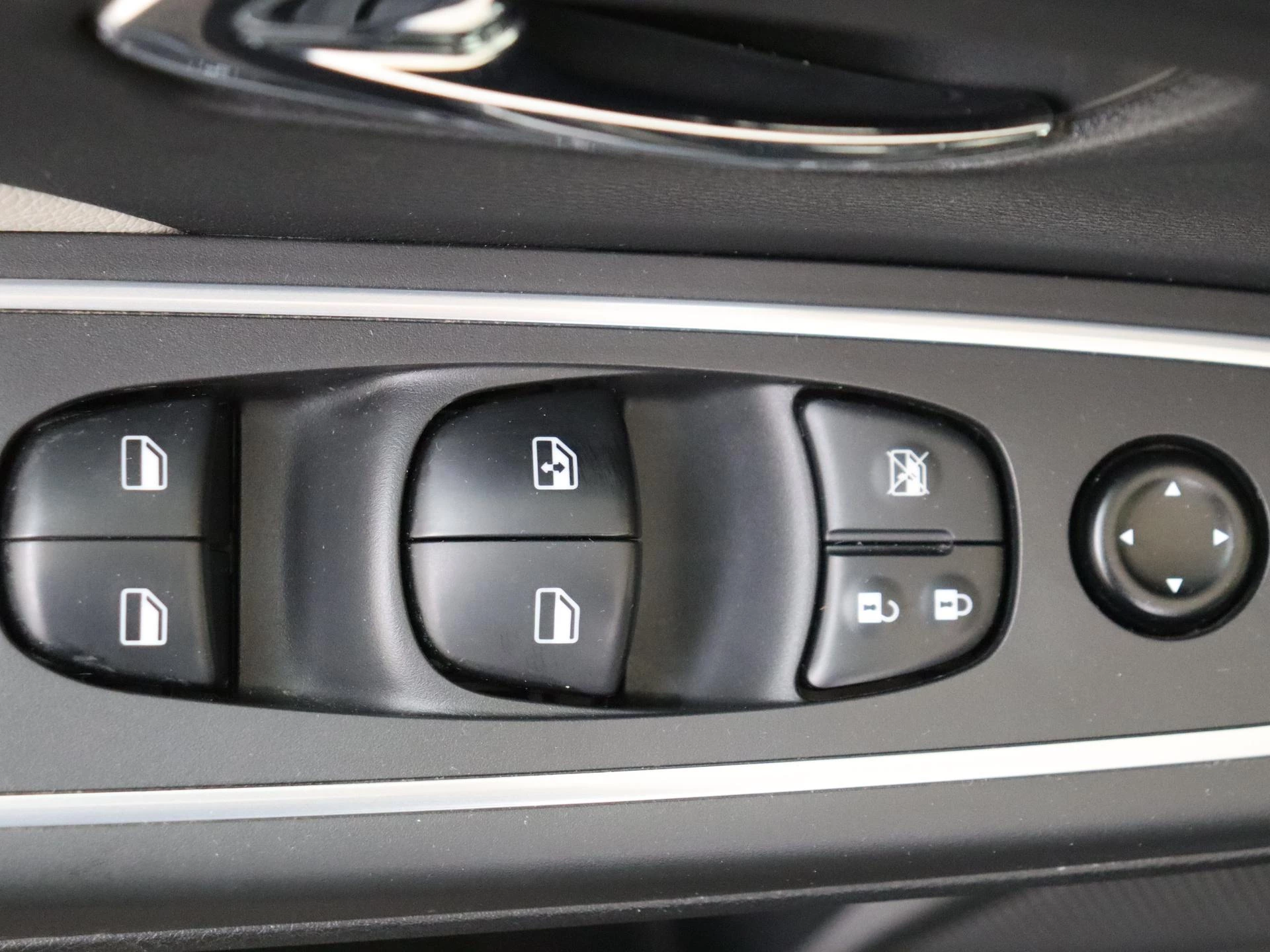 Nissan-Micra-image-21