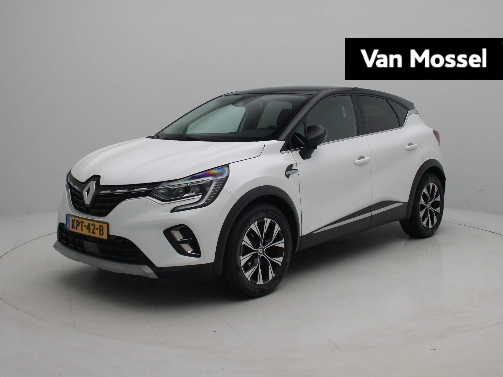 Renault-Captur-image-0