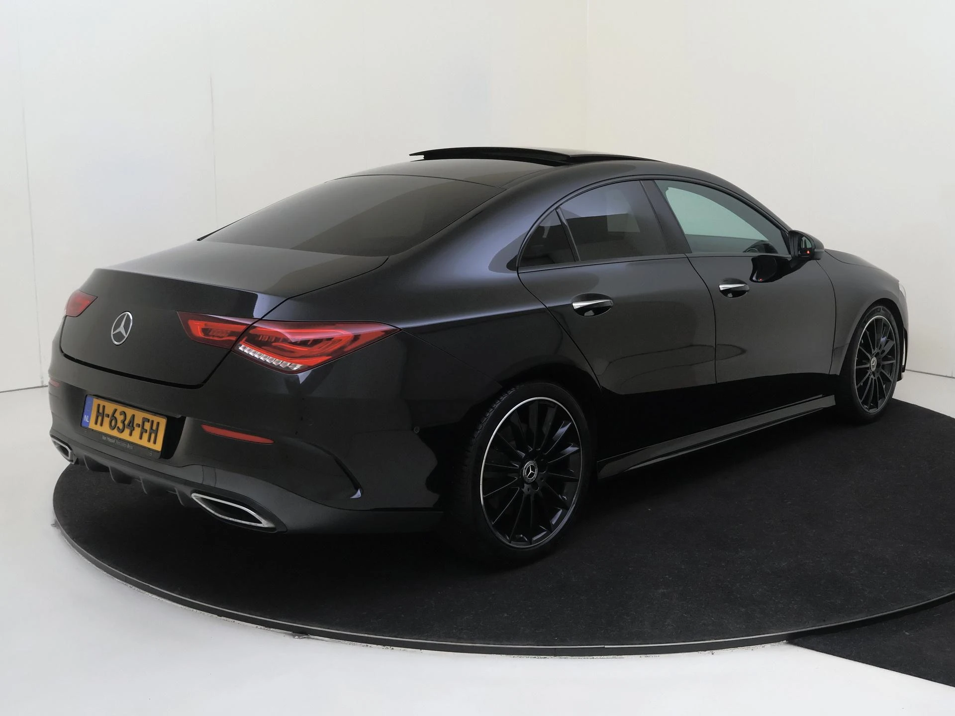 Mercedes-Benz CLA 250 Premium Plus