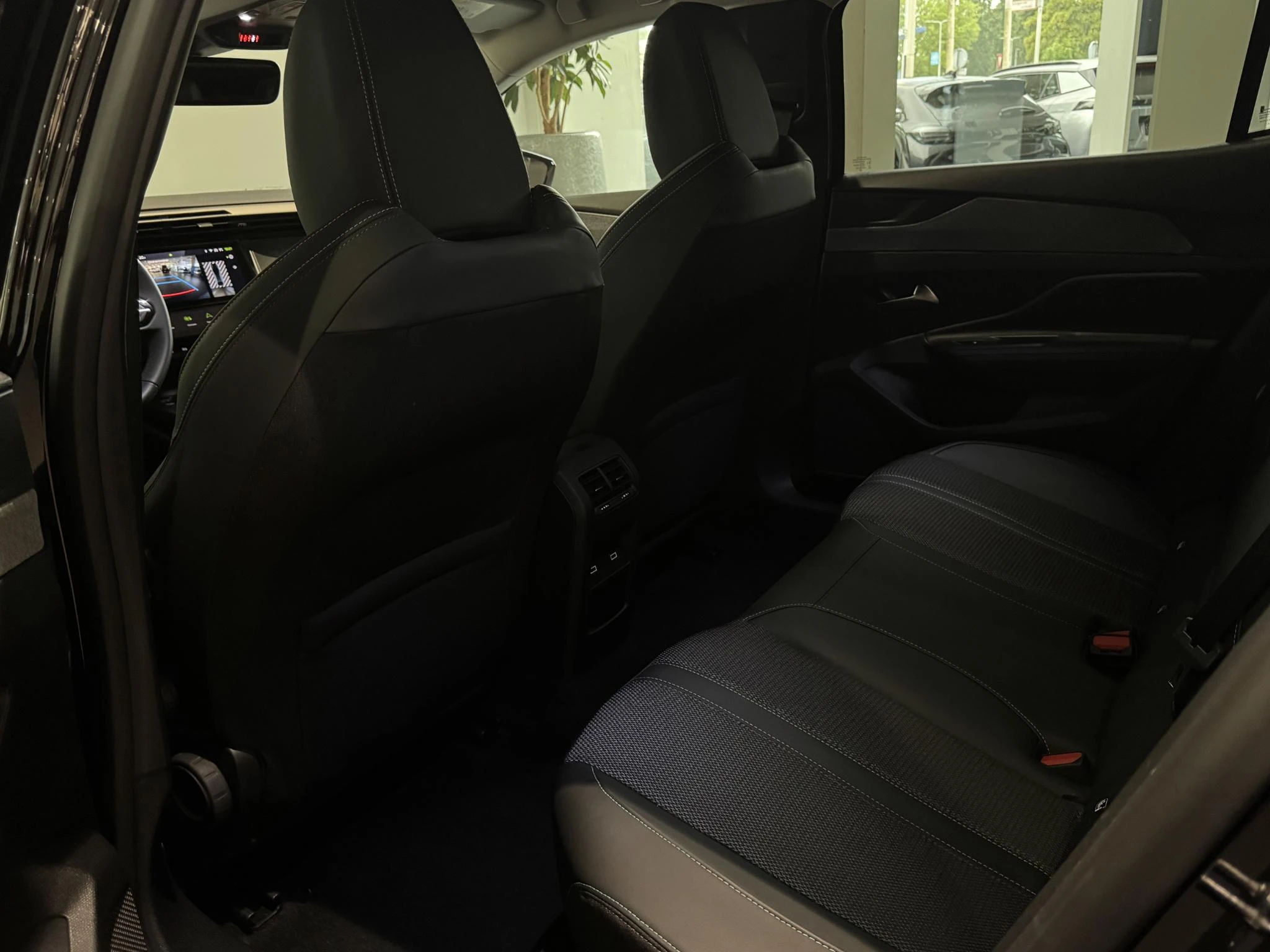 Peugeot 408 1.2 Hybrid 145 e-DCS6 Allure