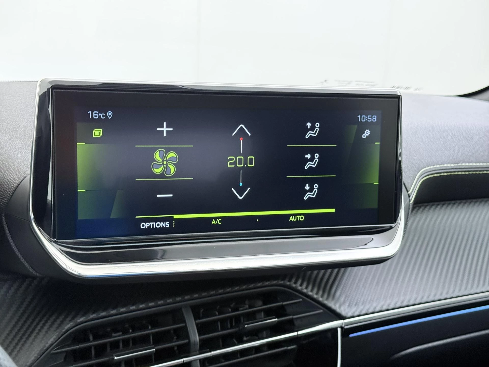 Peugeot-208-image-26