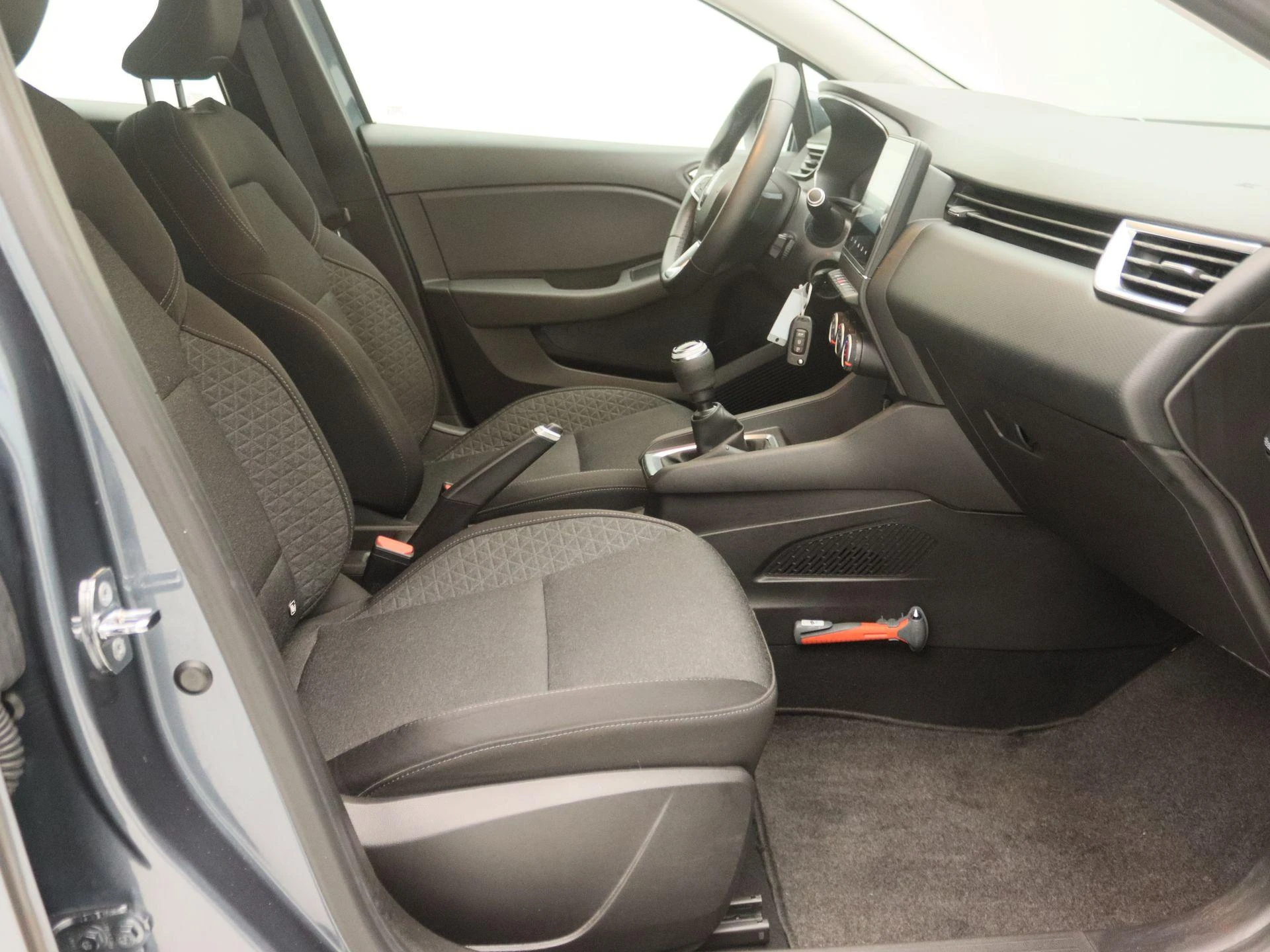Renault-Clio-image-22