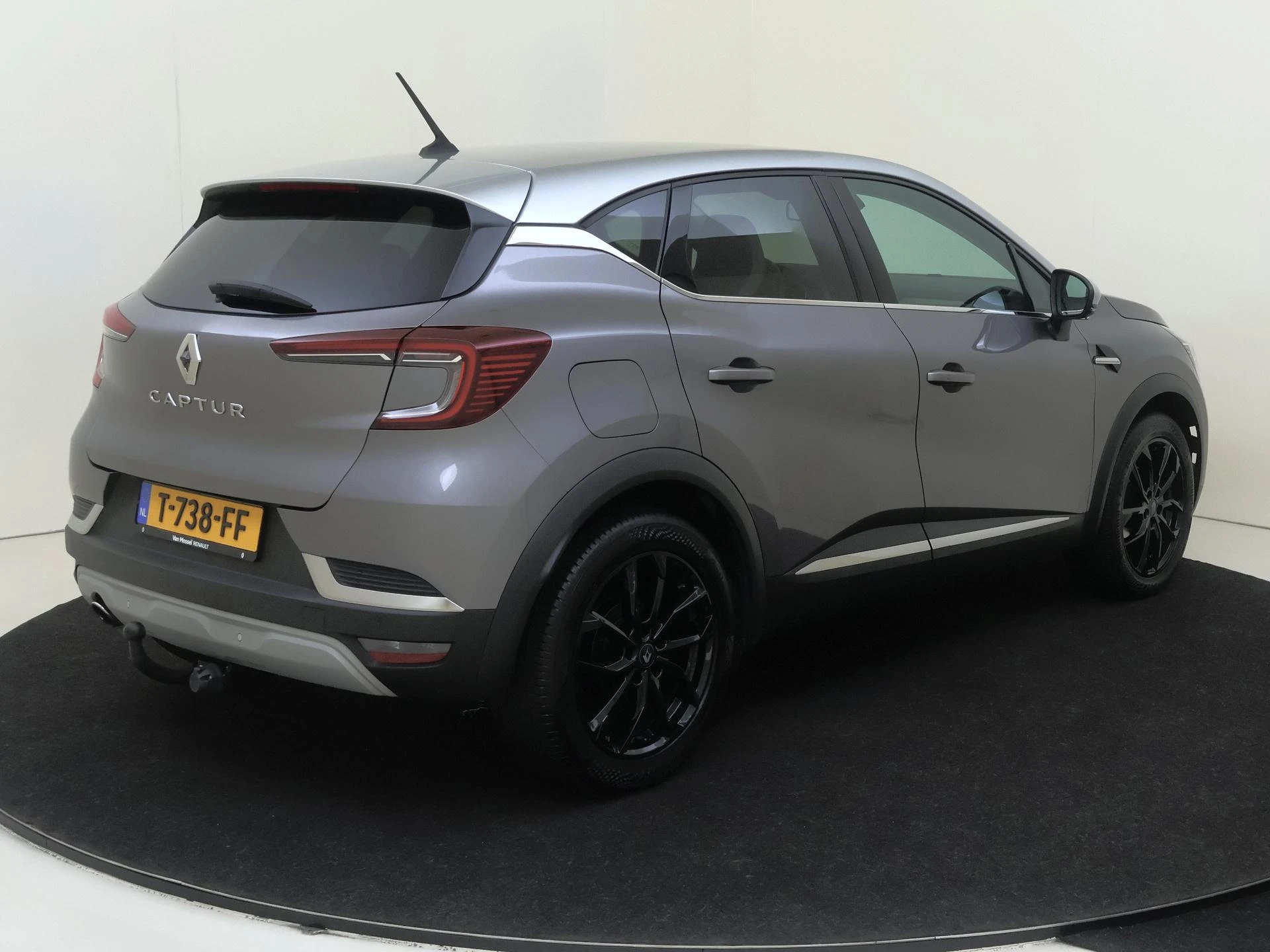 Renault-Captur-image-3