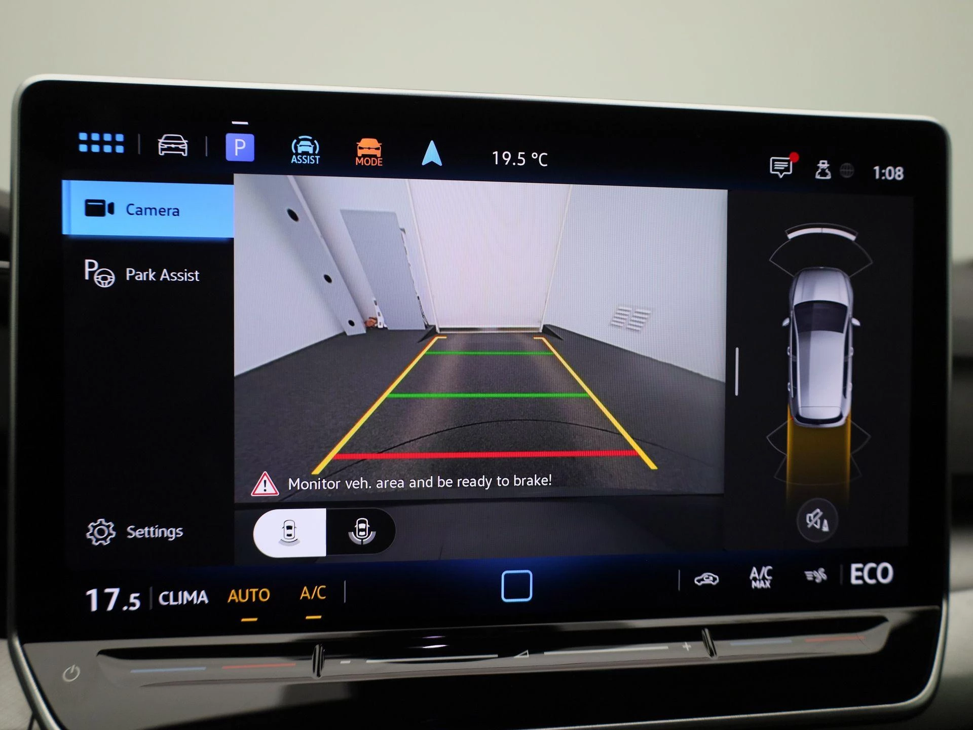 Volkswagen-Golf-image-27