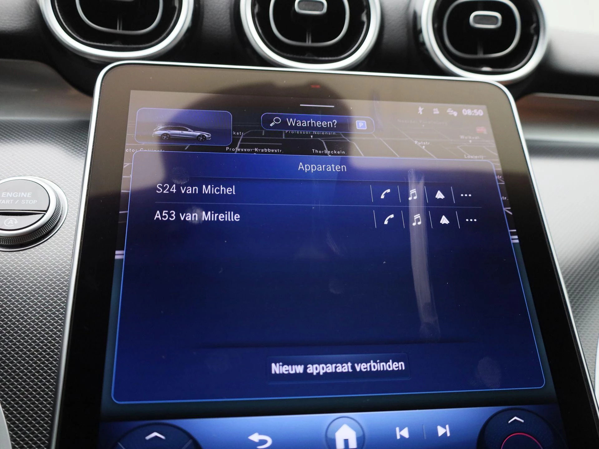 Mercedes-Benz-C-Klasse-image-23