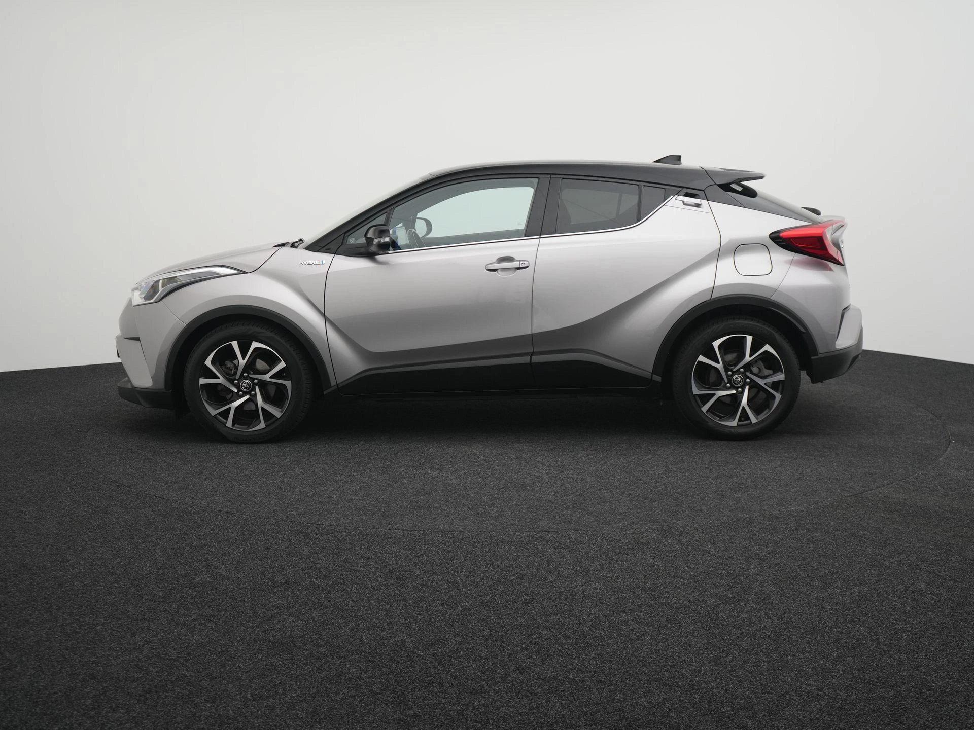 Toyota C-HR 1.8 Hybrid Bi-Tone