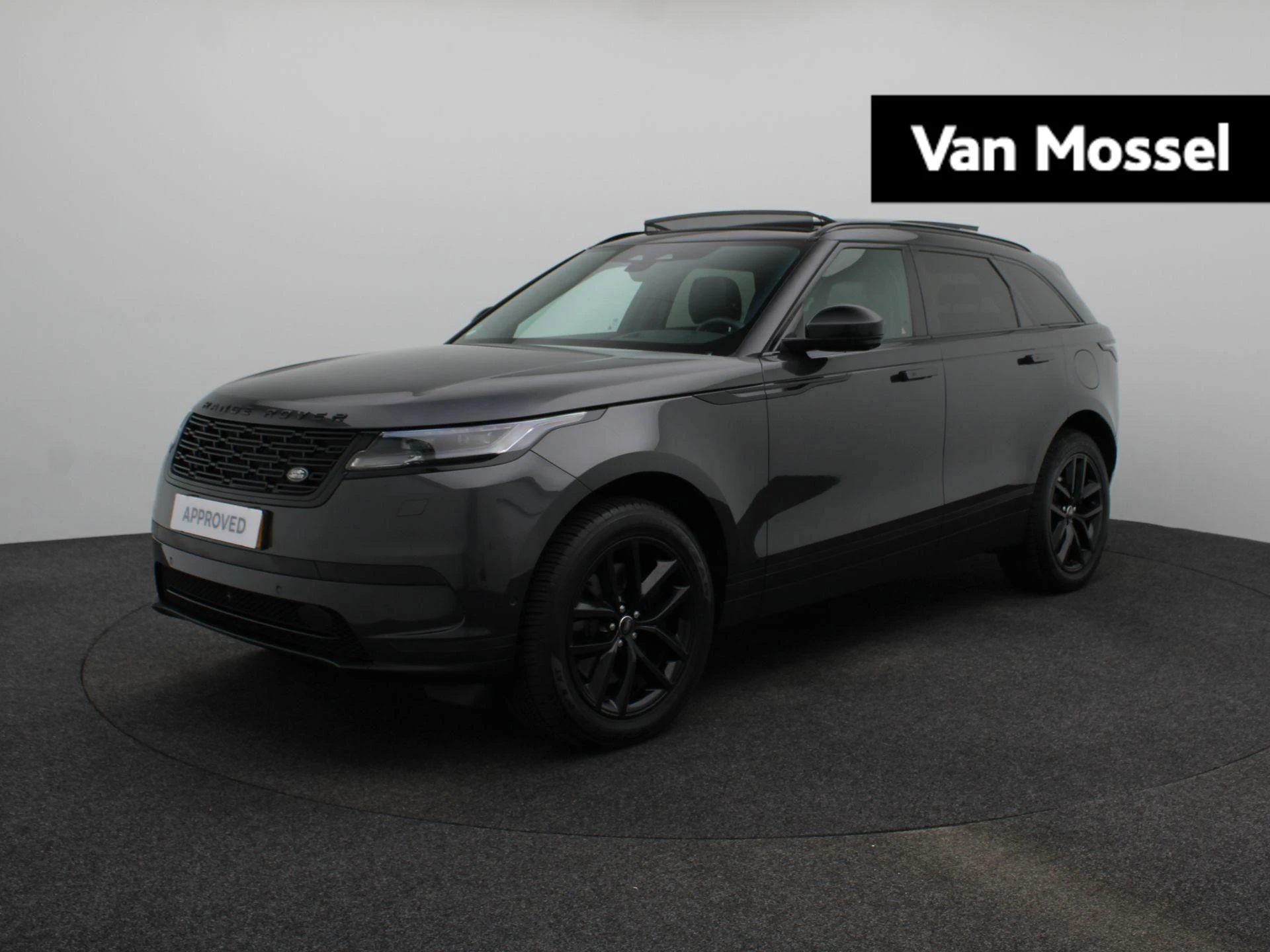 Land Rover-Range Rover Velar-image-0