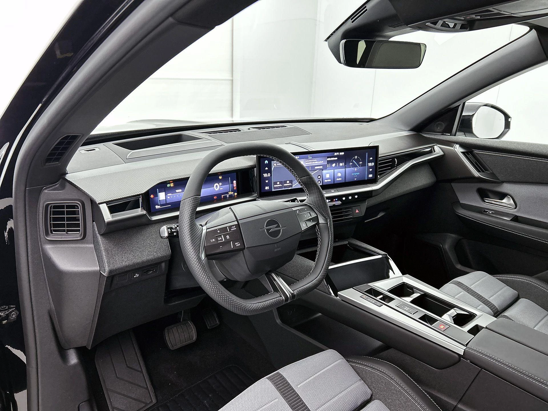 Opel-Grandland-image-18