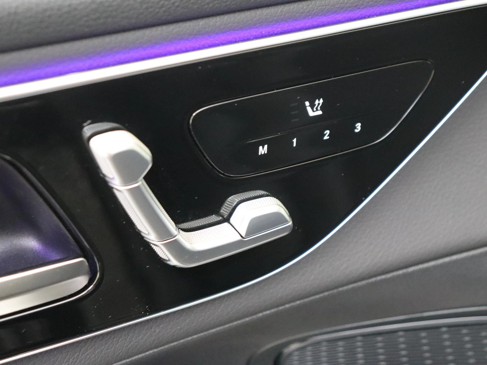 Mercedes-Benz-GLC-image-23