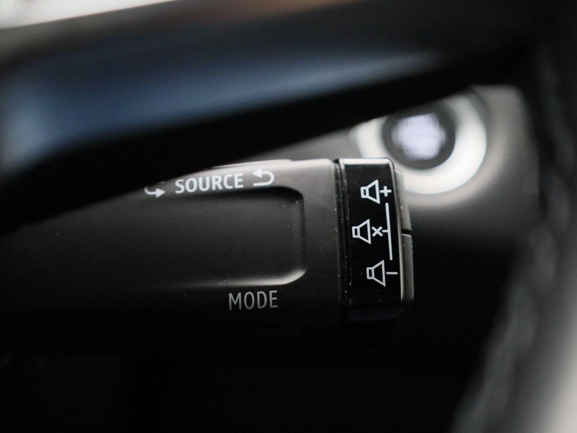 Renault-Captur-image-19