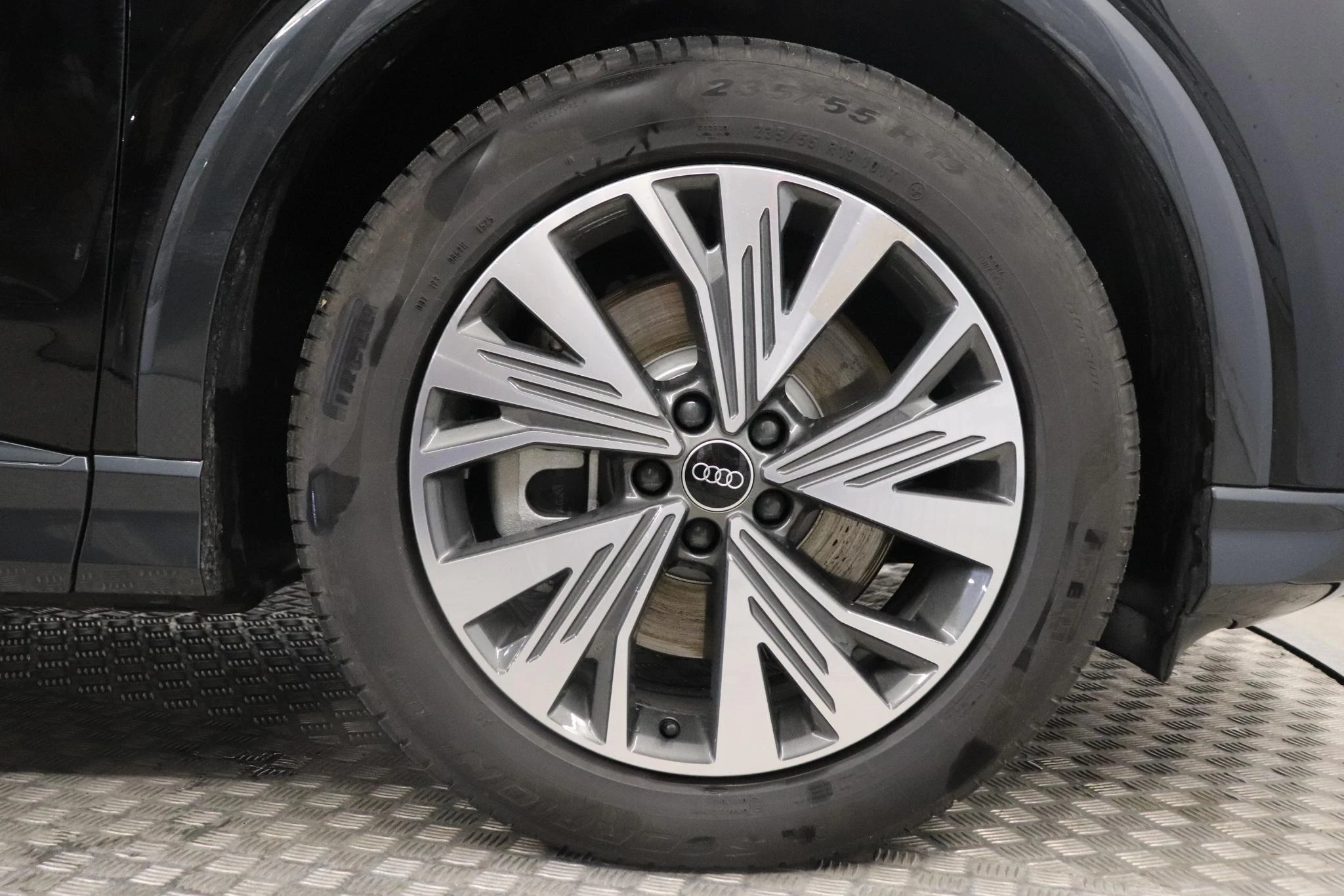 Audi-Q4 Sportback e-tron-image-17