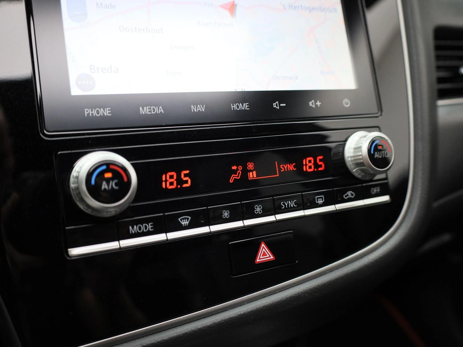 Mitsubishi-Outlander-image-28