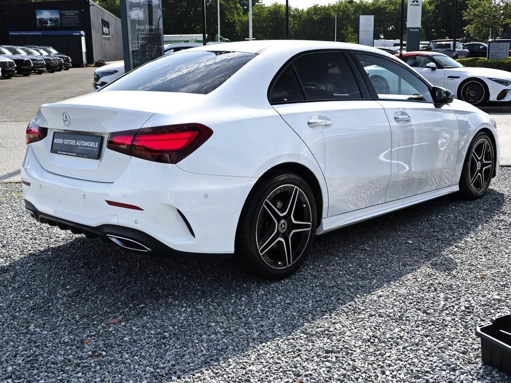 Mercedes-Benz-A-Klasse 200-image-5