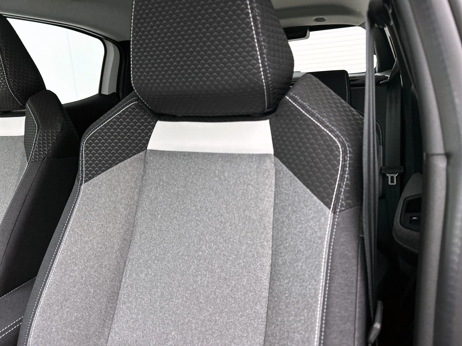 Opel Frontera - 11