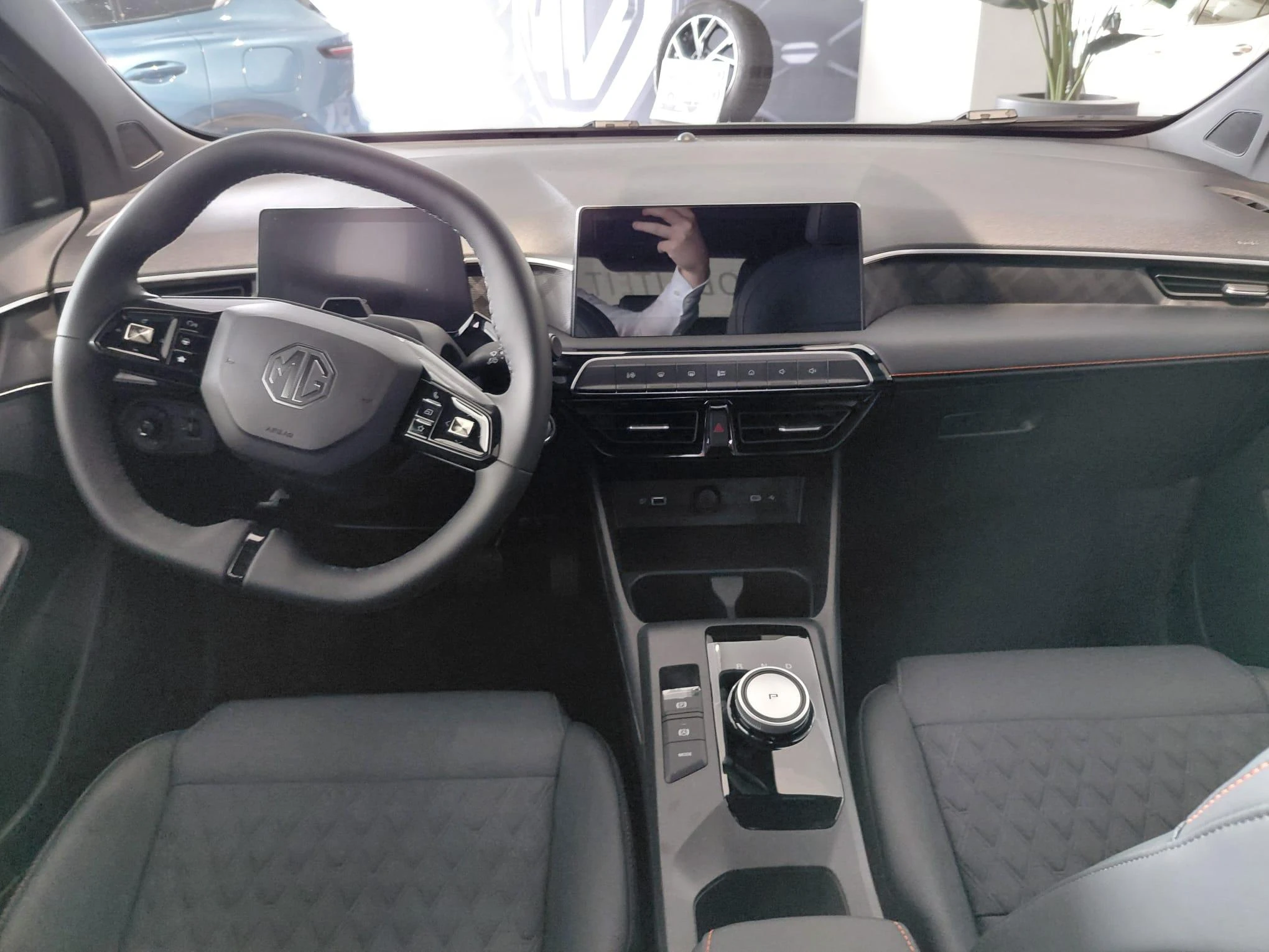 MG MG3 1.5 HEV LUXURY