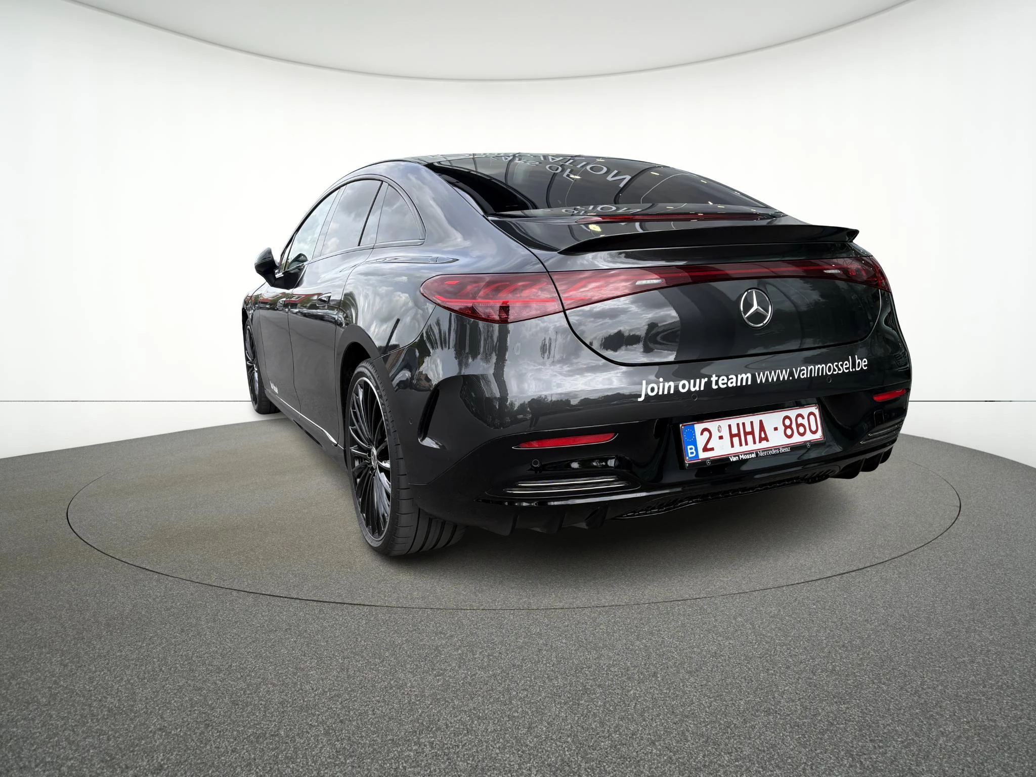 Mercedes-Benz EQE 300 Star Edition + AMG LINE + AIRMATIC + PANO DAK + TREKHAAK