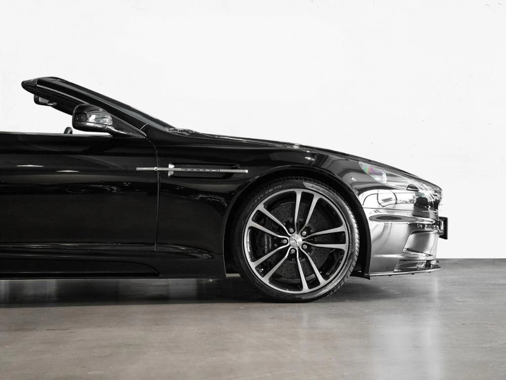 Aston Martin-DBS-image-4