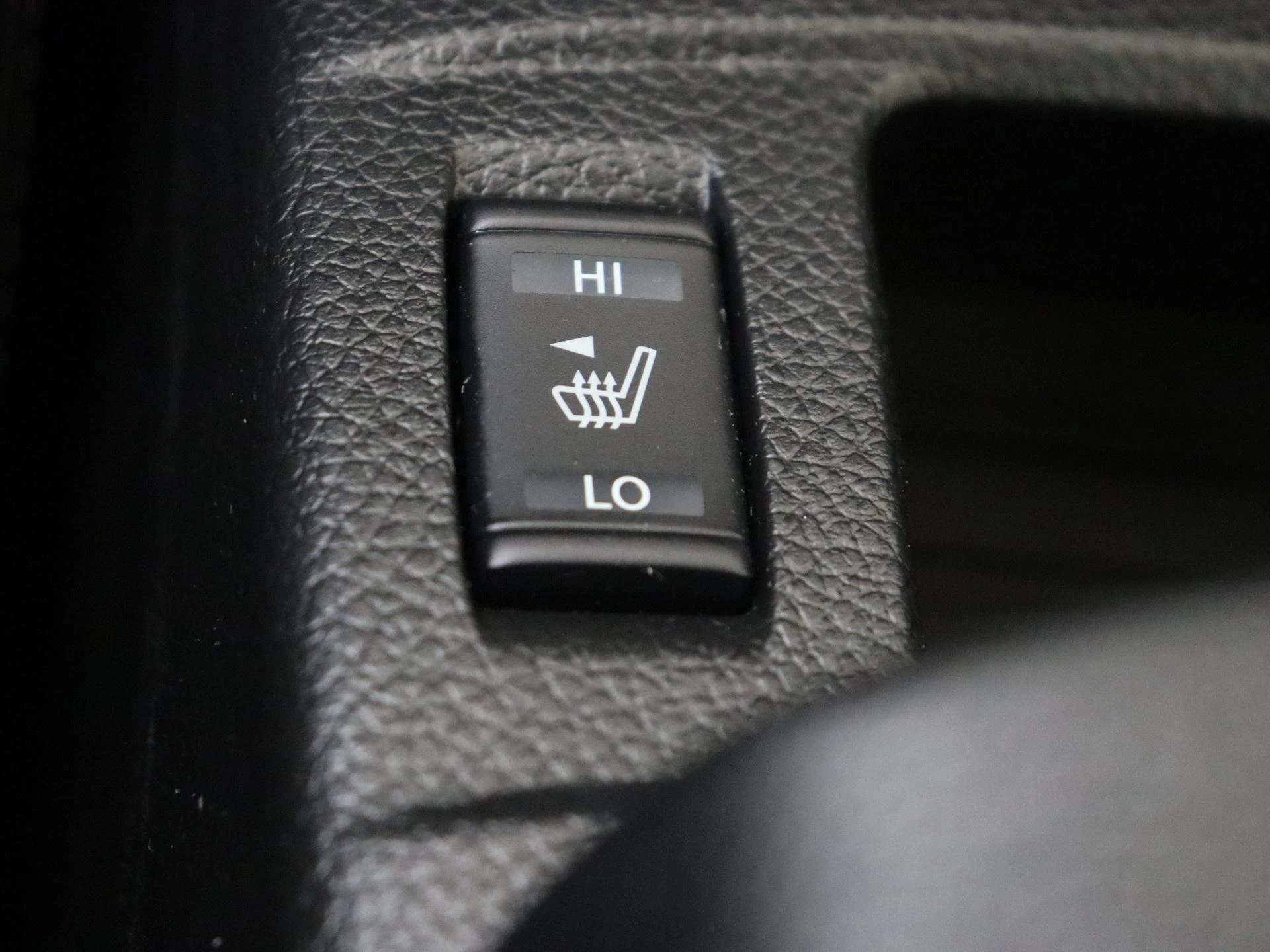 Nissan QASHQAI 1.3 DIG-T Premium Edition