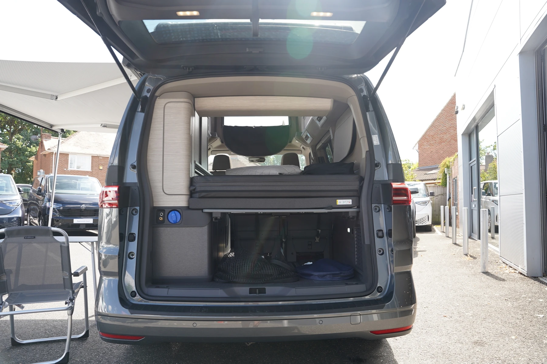 Volkswagen-California-image-10