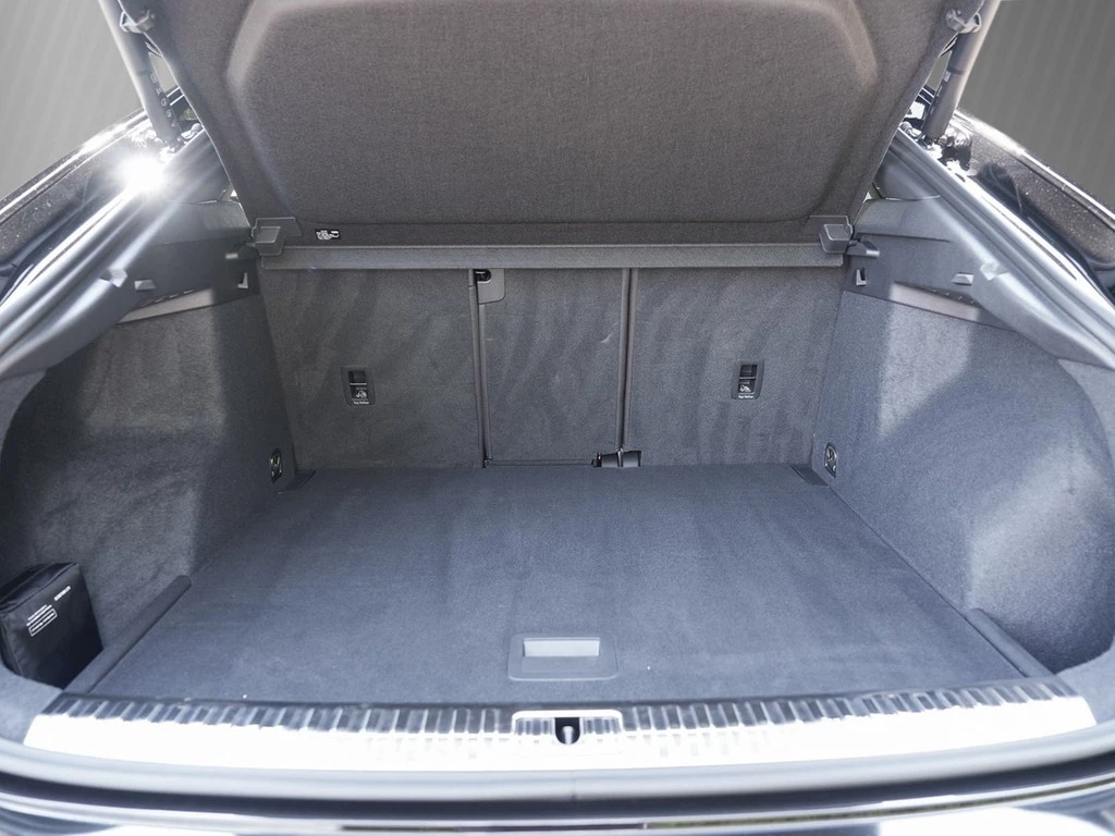 Audi-RSQ3-image-5