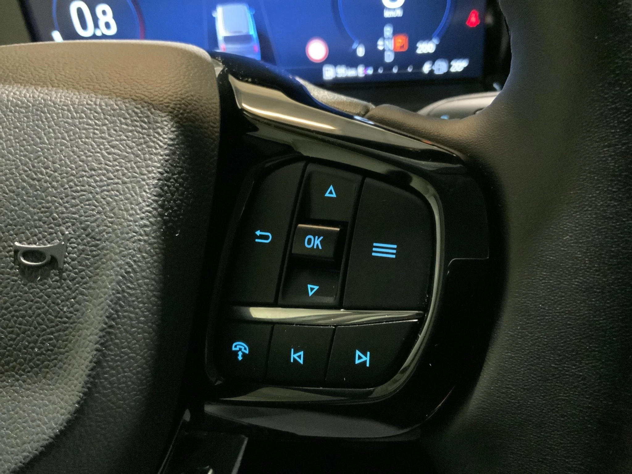 Ford-Tourneo Custom-image-18
