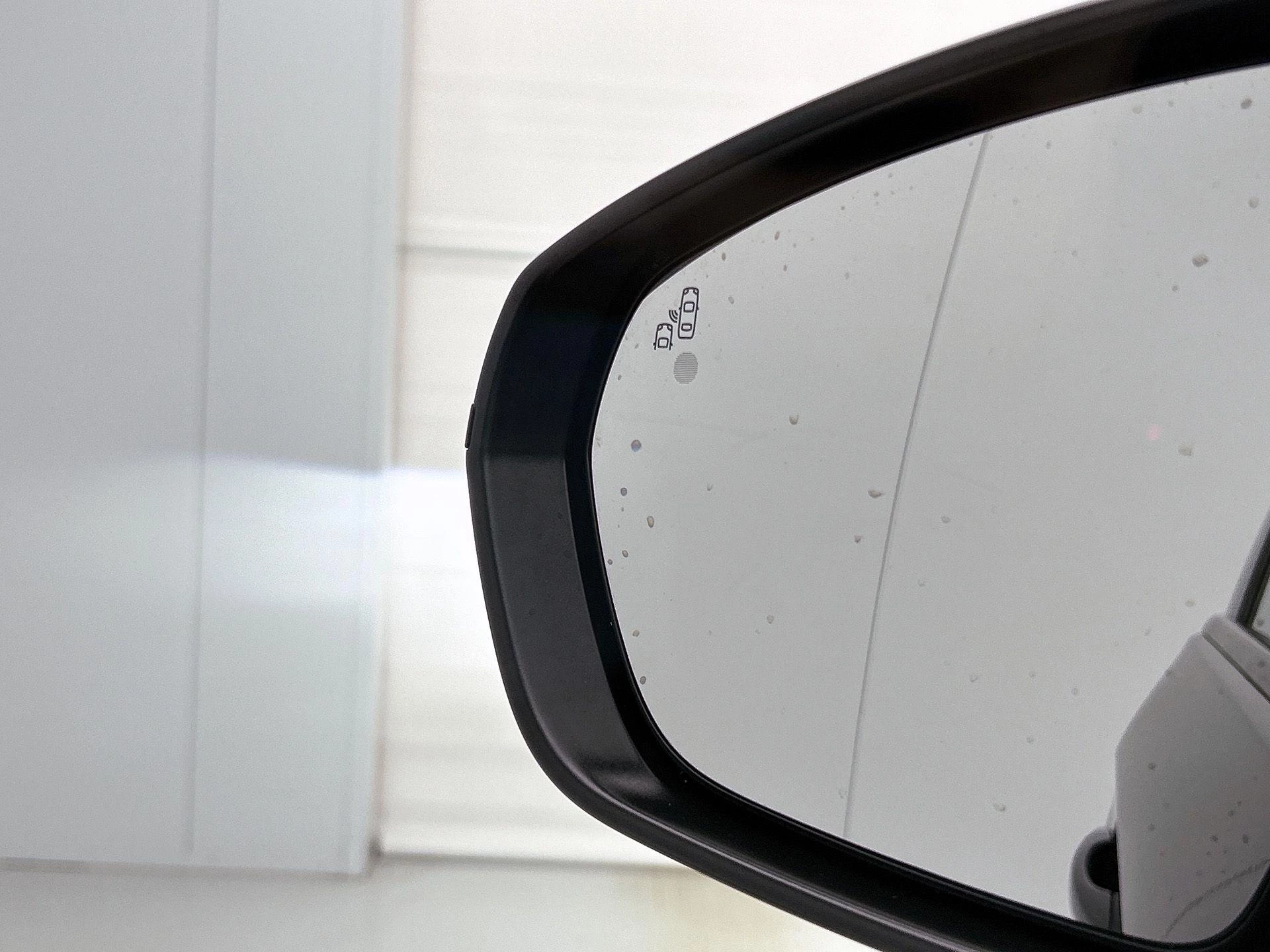 Opel-Grandland X-image-12