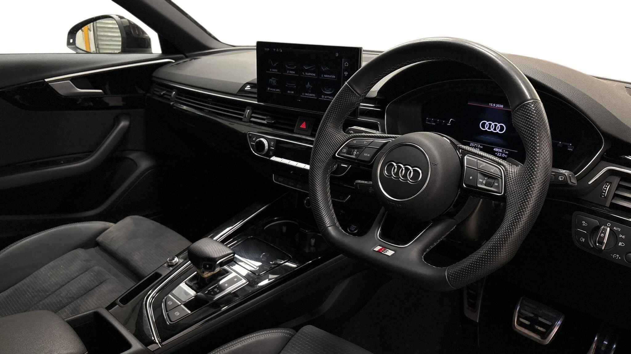 Audi-A4-image-5